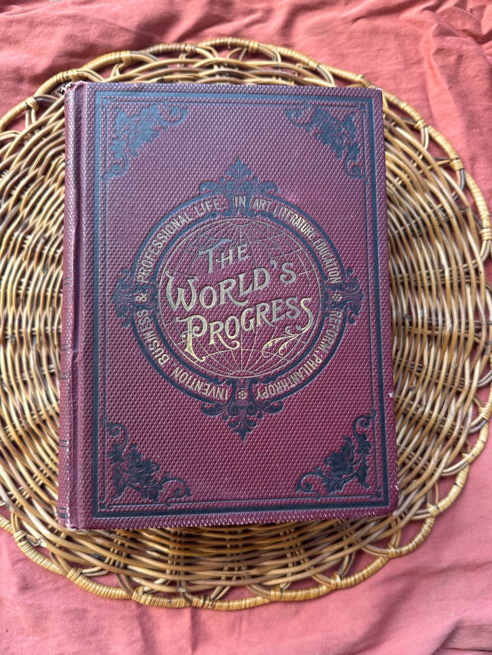 📚1896 Antique “The World’s Progress” Hardcover Book📚